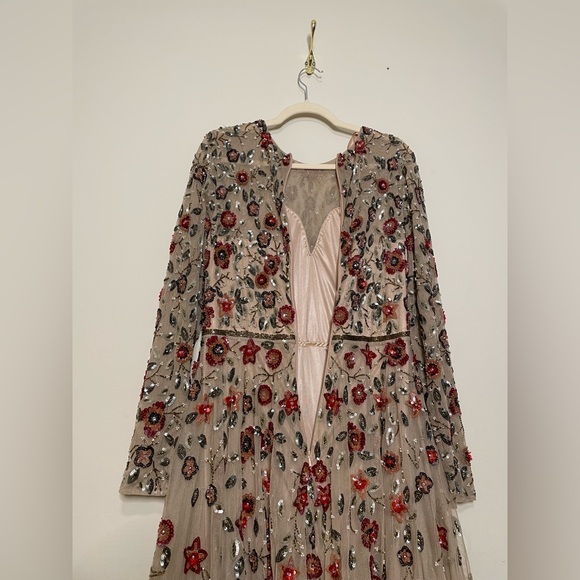 Mac Duggal Floral Appliqué Long Sleeve Illusion Gown - Picture 10 of 11